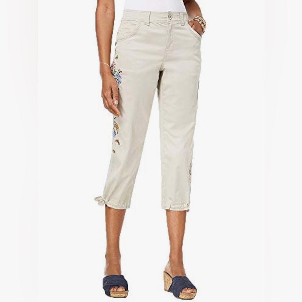 New NWT Style & Co. Women’s Embroidered Floral Cropped Capri cargo Pants Size 16